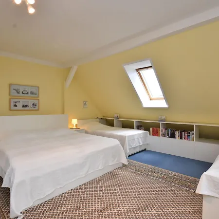Child Friendly Near Beach In *