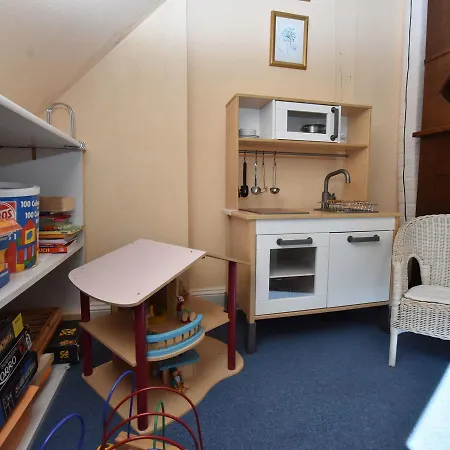 Apartment Child Friendly Near Beach In